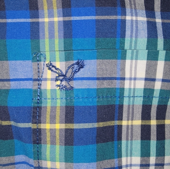 American Eagle Casual Button Down Shirt with Plaid Pattern - Picture 3 of 3